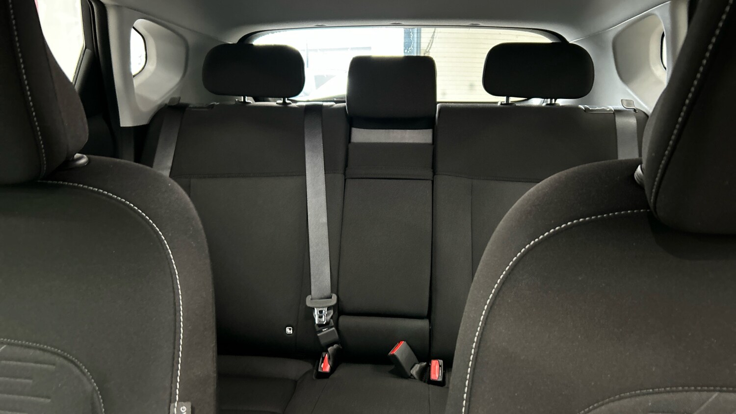 Used Hyundai KONA 2025 for sale - 76504431: Photo 15