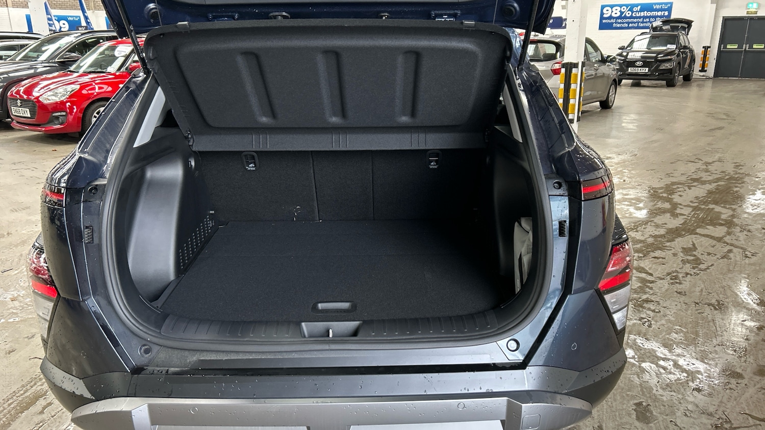 Used Hyundai KONA 2025 for sale - 76504431: Photo 4