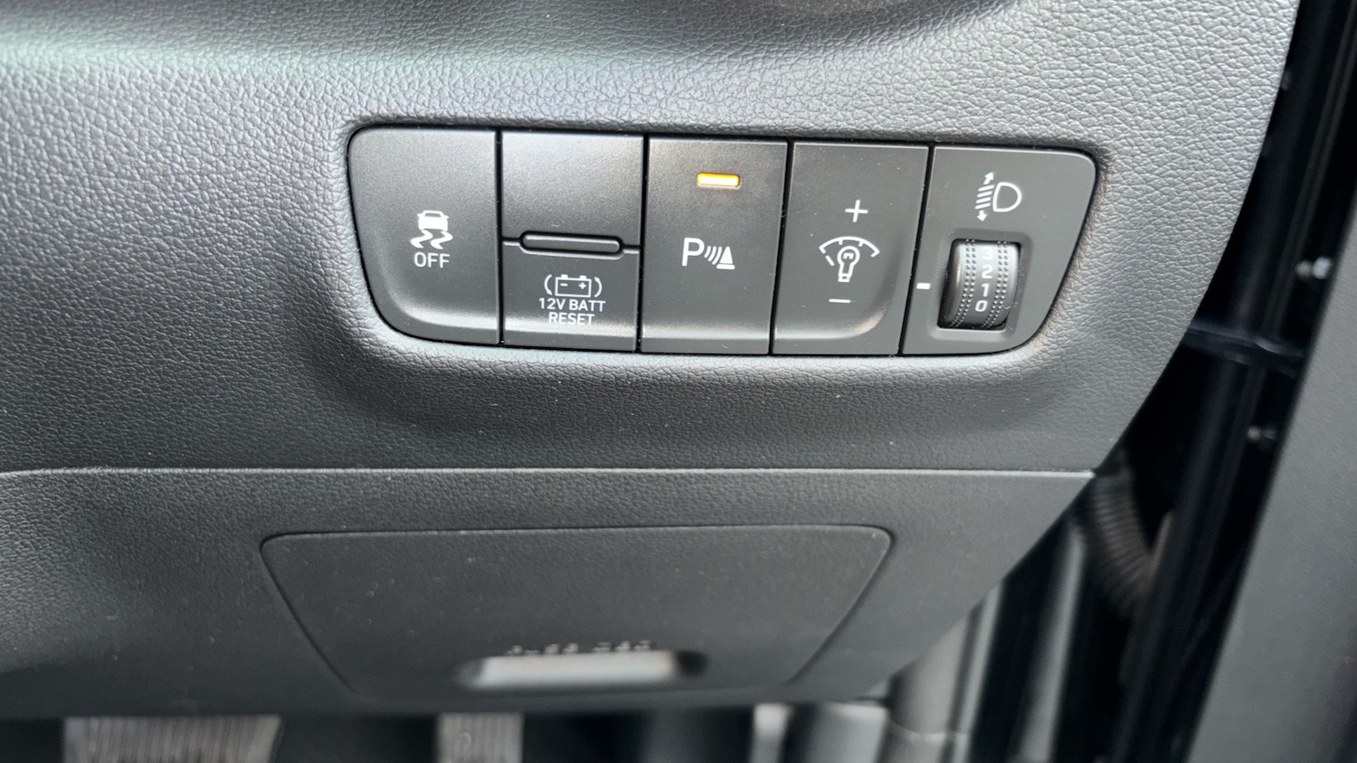 Used Hyundai KONA 2023 for sale - 75999479: Photo 37