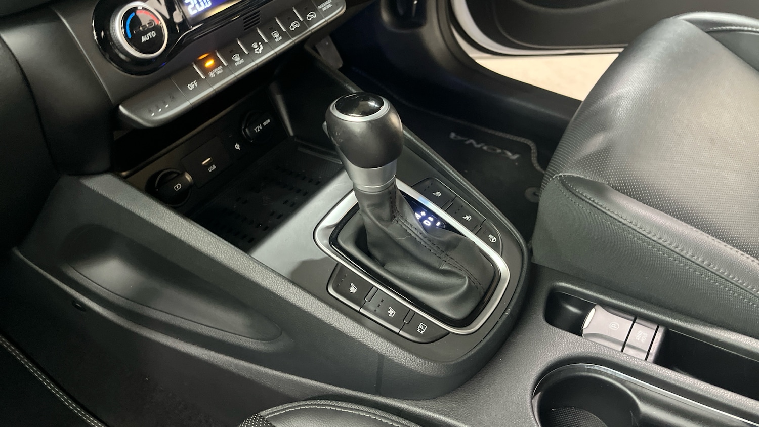 Used Hyundai KONA 2021 for sale - 76131152: Photo 12
