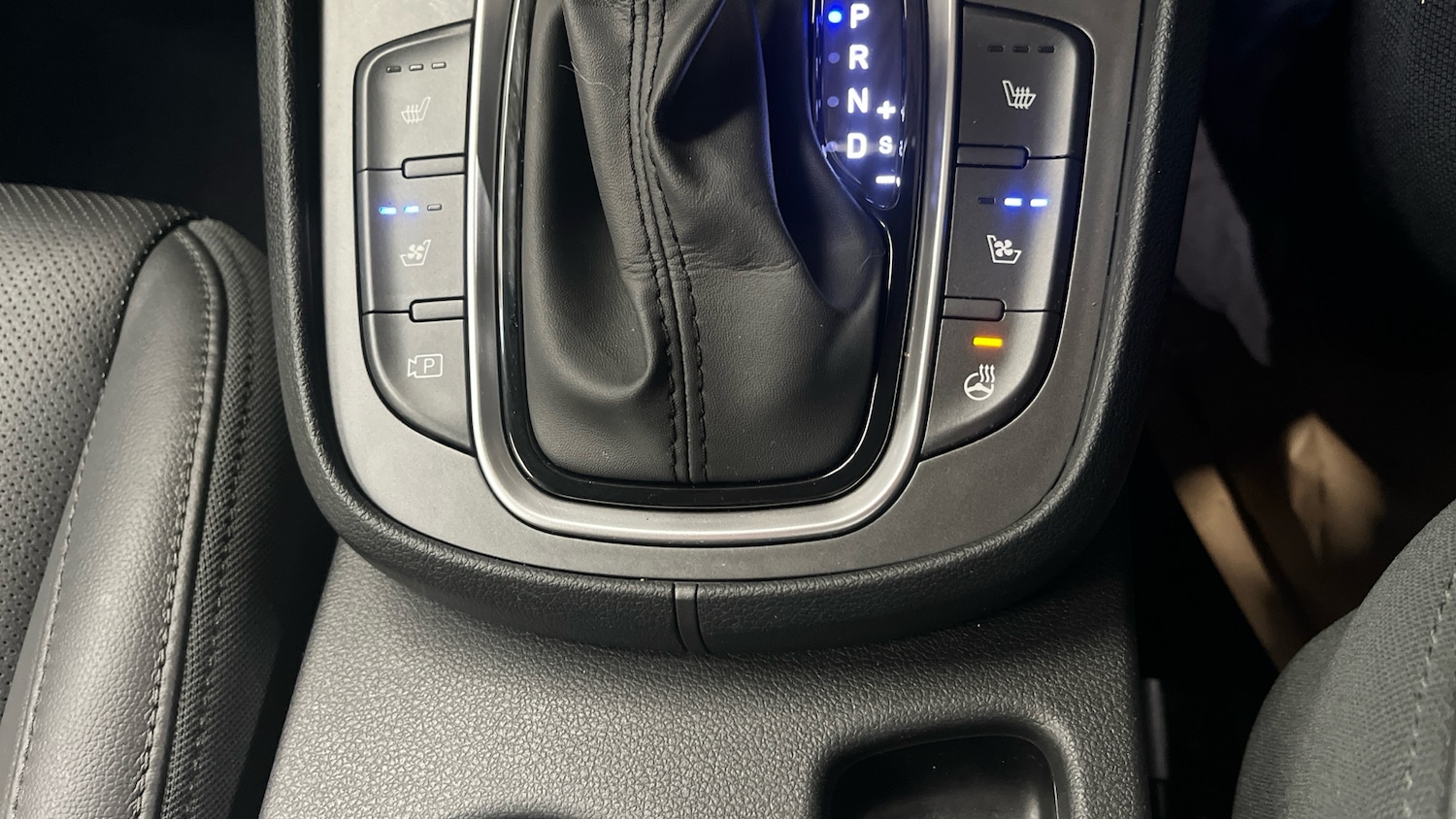 Used Hyundai KONA 2021 for sale - 76131152: Photo 28