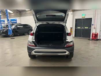 Used Hyundai KONA 2021 for sale - 76131152: Photo