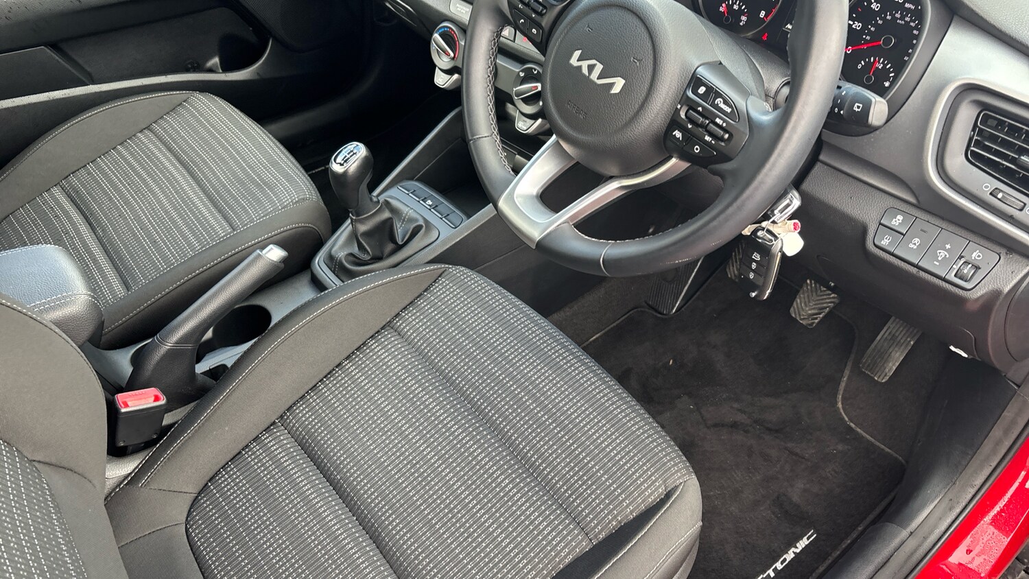 Used Kia Stonic 2023 for sale - 78190929: Photo 14