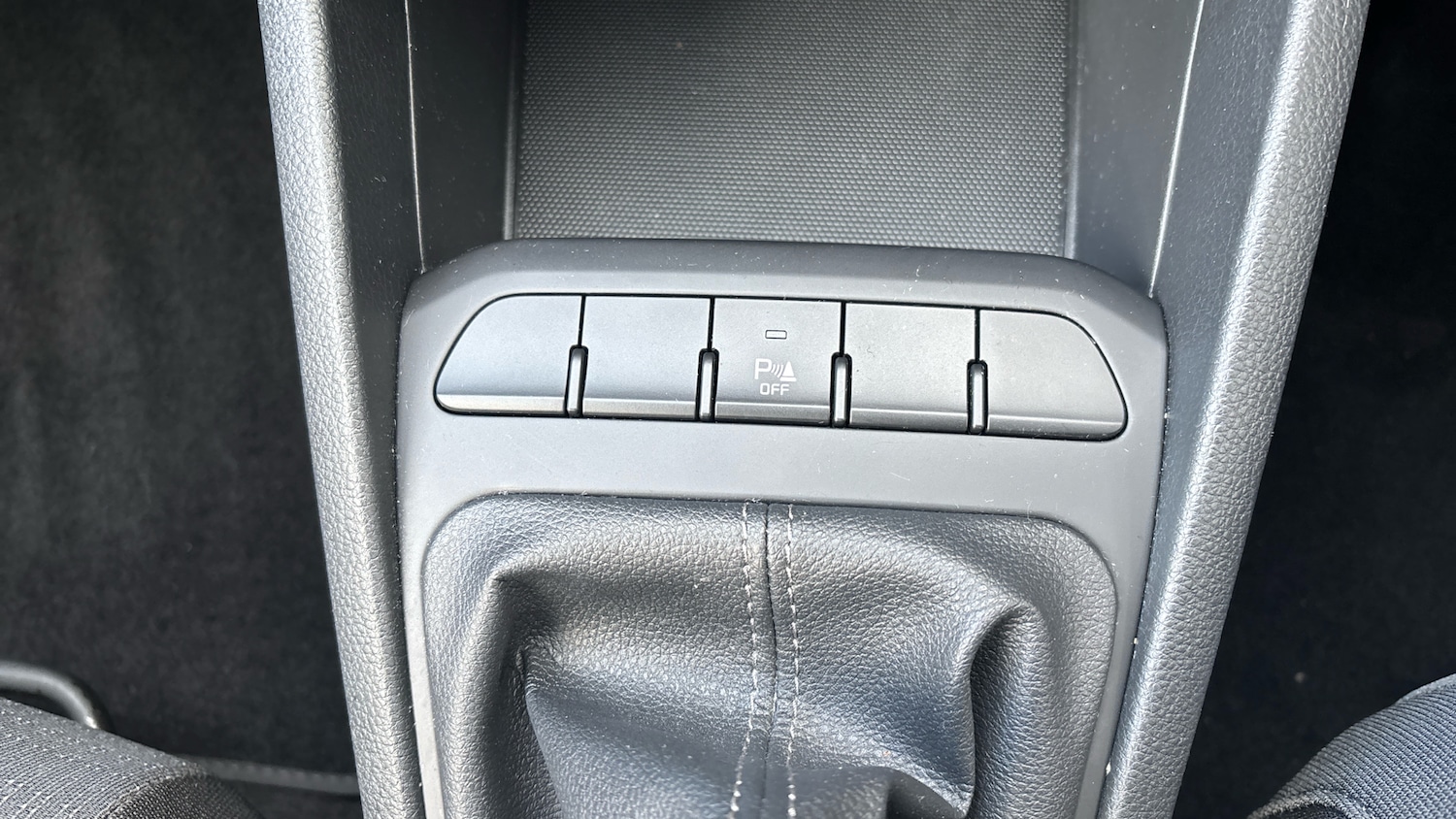 Used Kia Stonic 2023 for sale - 78190929: Photo 23