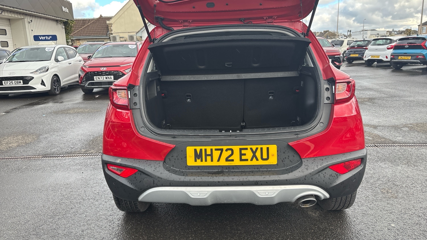 Used Kia Stonic 2023 for sale - 78190929: Photo 4