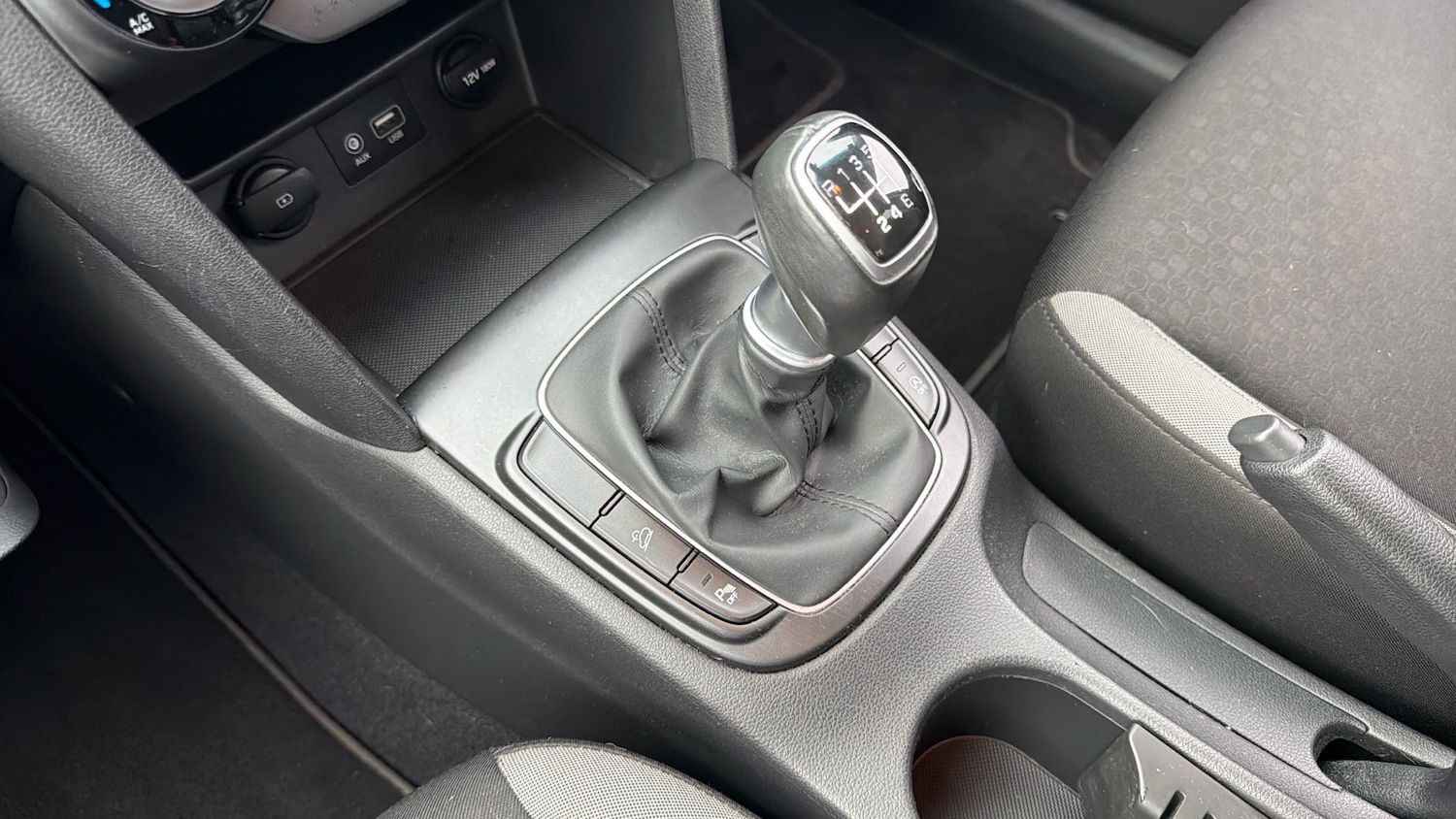 Used Hyundai KONA 2019 for sale - 76762343: Photo 13