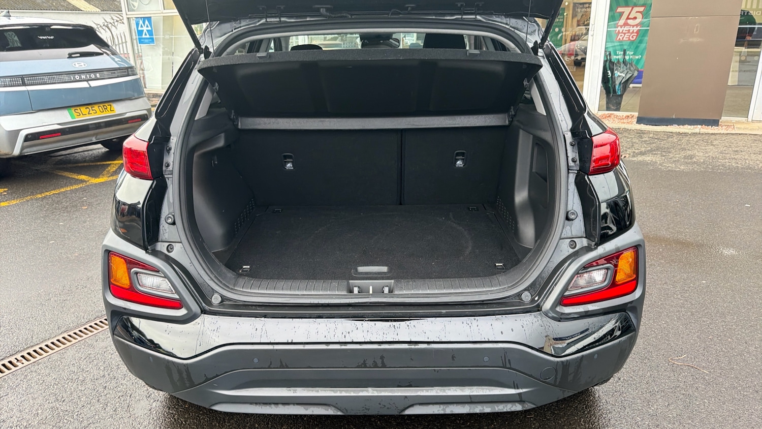 Used Hyundai KONA 2019 for sale - 76762343: Photo 4