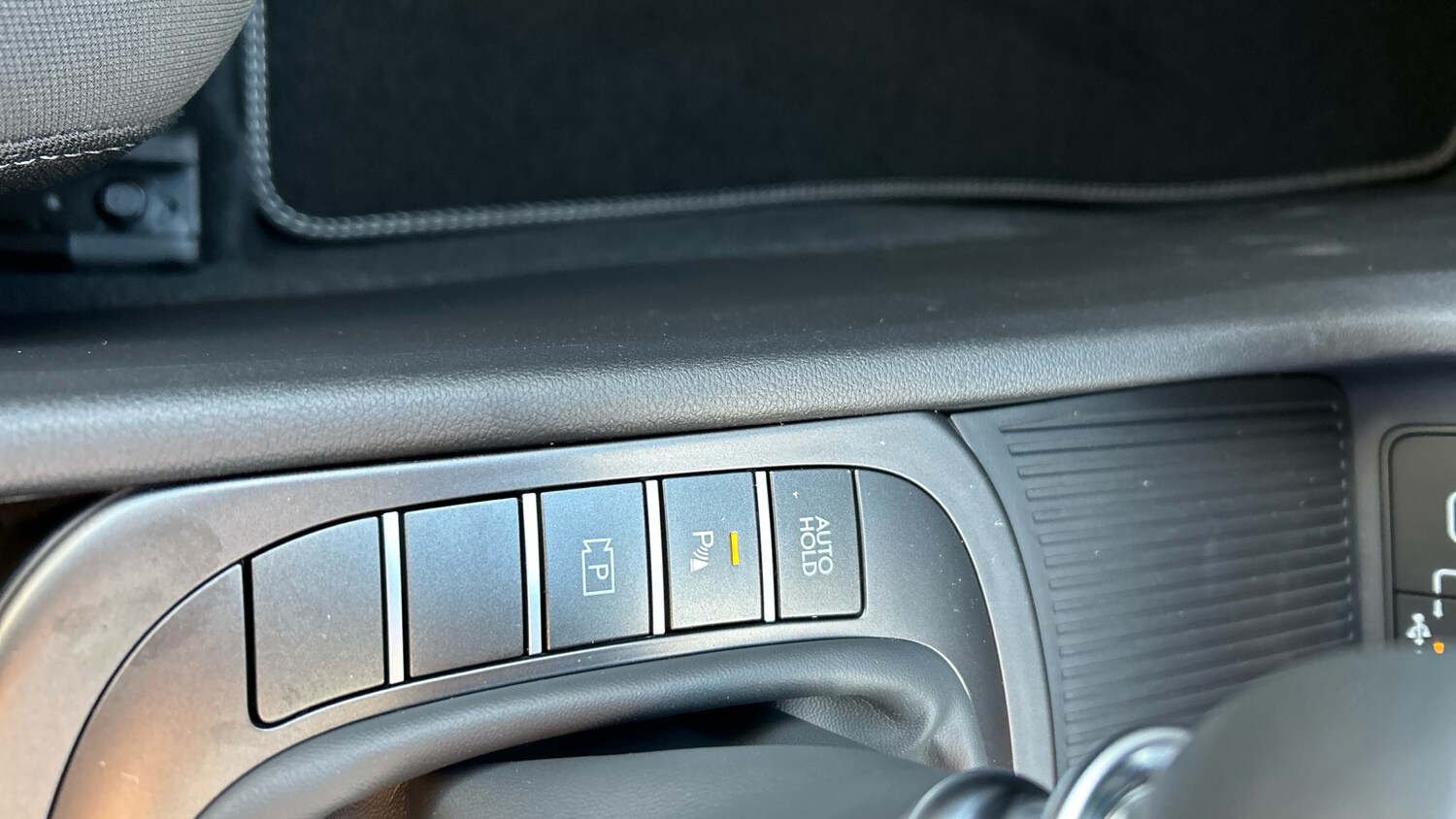 Used Hyundai KONA 2025 for sale - 76504424: Photo 23