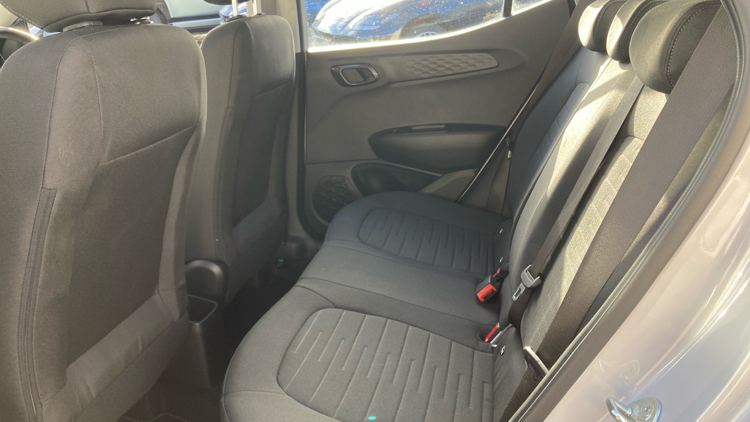 Used Hyundai i10 2024 for sale - 76492114: Photo 16