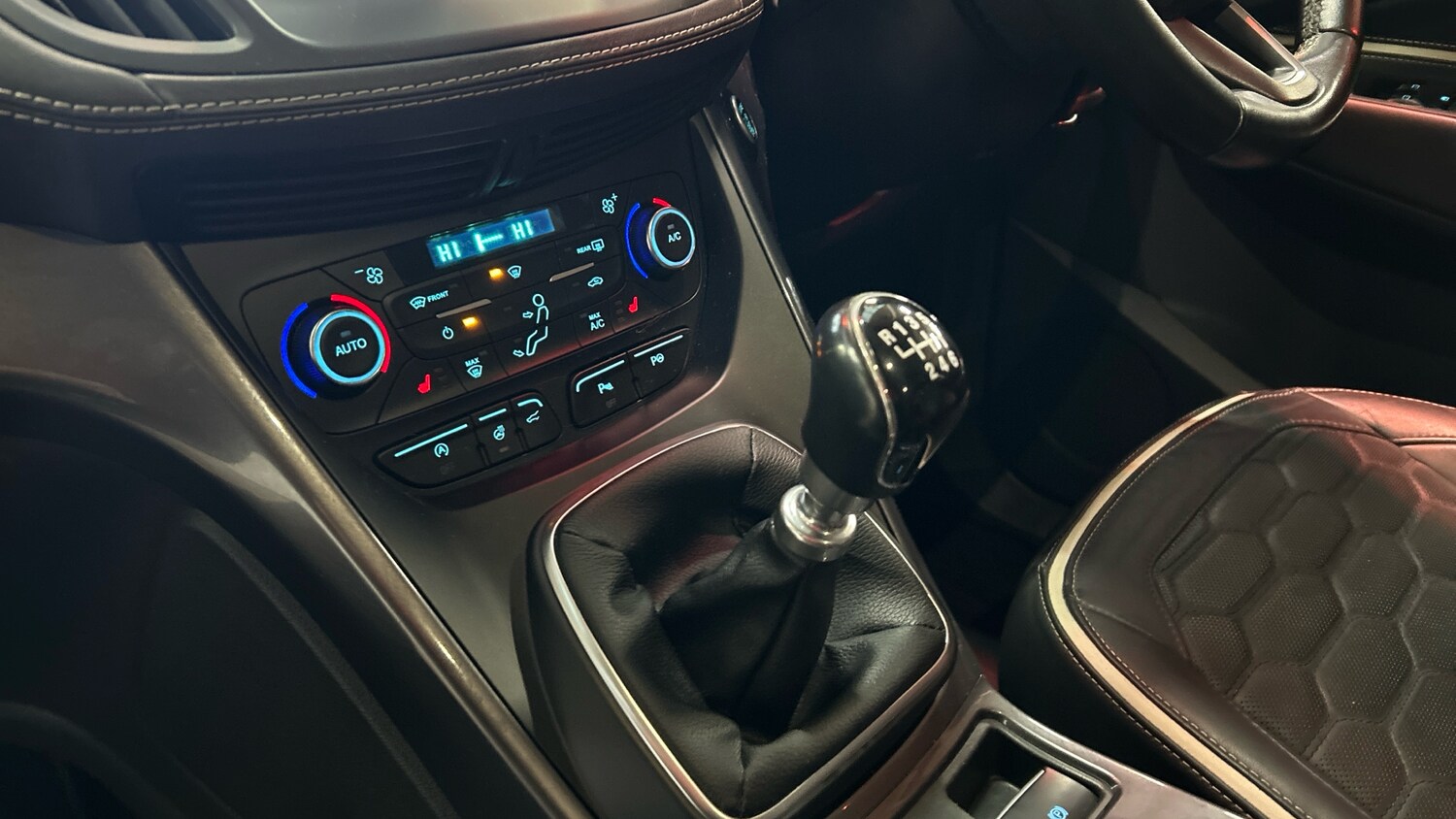 Used Ford Kuga 2017 for sale - 77801891: Photo 13