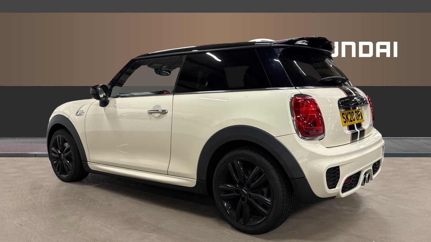 Used MINI Hatch 2020 for sale - 77375801: Photo 2