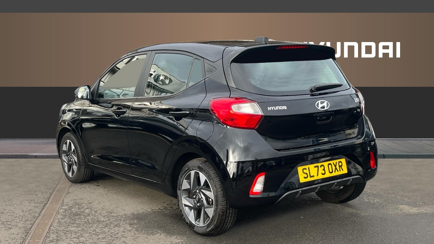 Used Hyundai i10 2023 for sale - 76322485: Photo 2