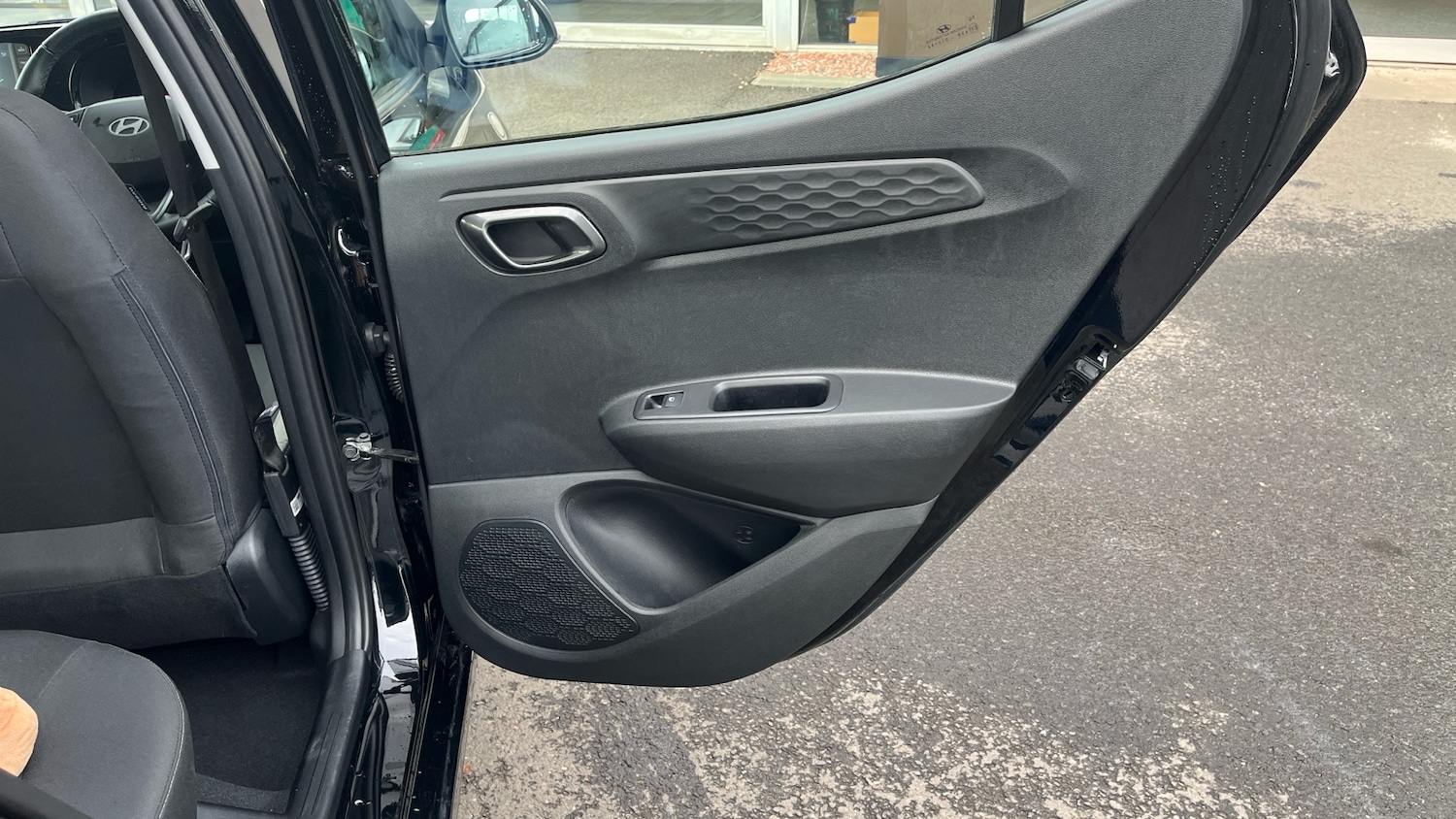 Used Hyundai i10 2023 for sale - 76322485: Photo 38