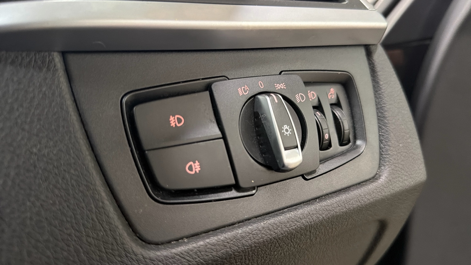 Used BMW 3 Series 2018 for sale - 77778999: Photo 24