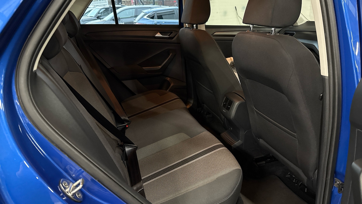 Used Volkswagen T-Roc 2019 for sale - 77342530: Photo 16