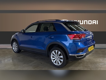 Used Volkswagen T-Roc 2019 for sale - 77342530: Photo