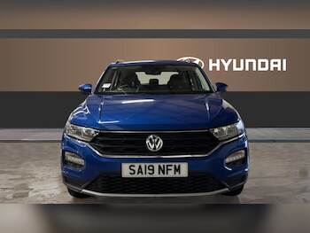 Used Volkswagen T-Roc 2019 for sale - 77342530: Photo