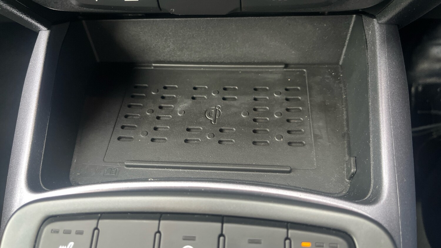 Used Hyundai i10 2024 for sale - 76265281: Photo 30
