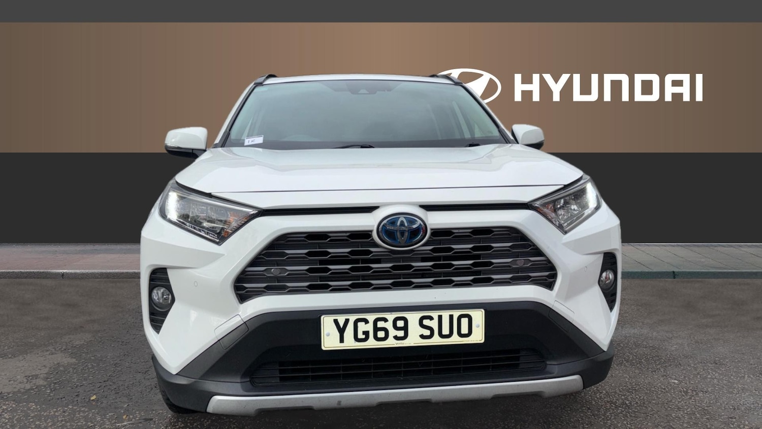 Used Toyota RAV4 2019 for sale - 76352943: Photo 3