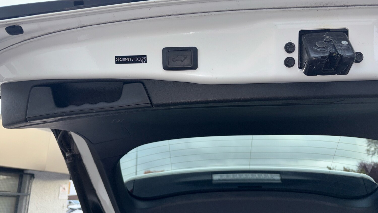 Used Toyota RAV4 2019 for sale - 76352943: Photo 40