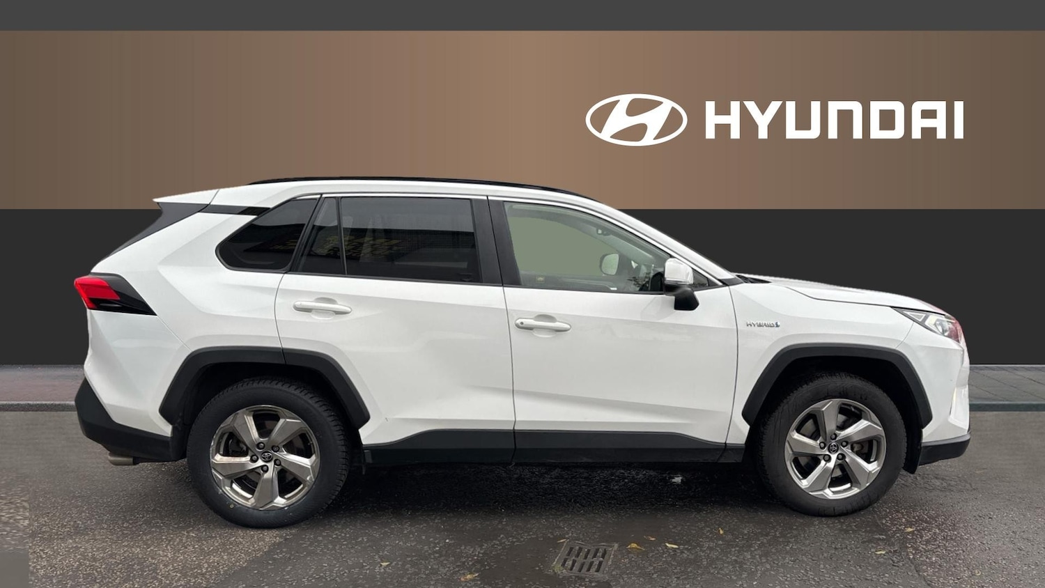 Used Toyota RAV4 2019 for sale - 76352943: Photo 5