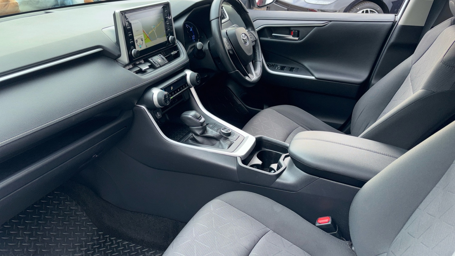 Used Toyota RAV4 2019 for sale - 76352943: Photo 9