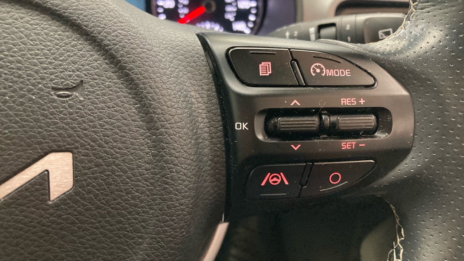 Used Kia Stonic 2022 for sale - 76492112: Photo 30