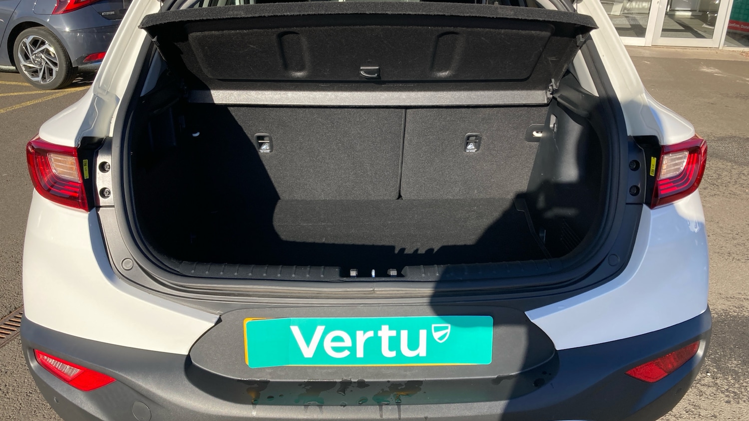 Used Kia Stonic 2022 for sale - 76492112: Photo 4