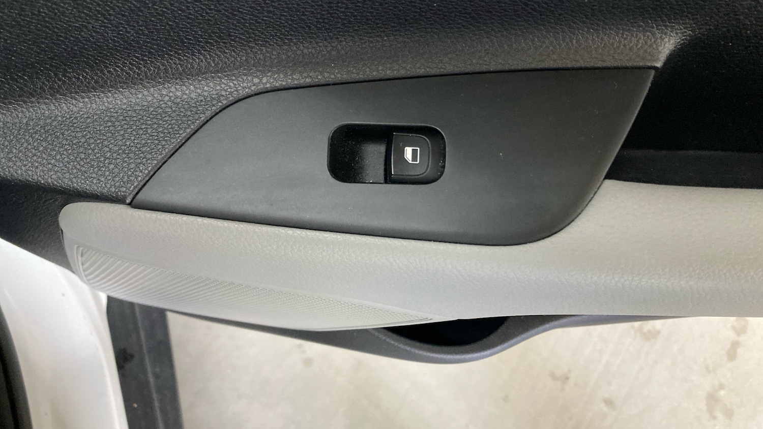 Used Kia Stonic 2022 for sale - 76492112: Photo 43