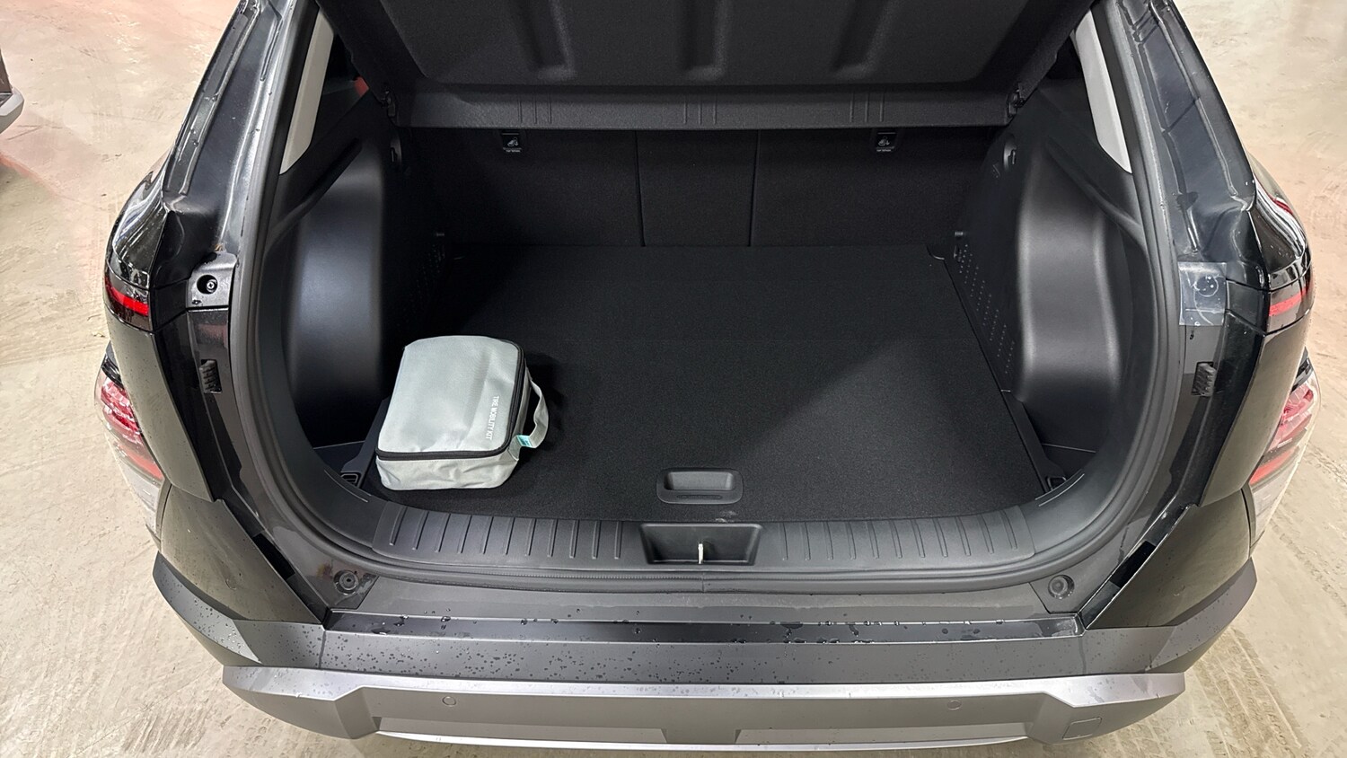 Used Hyundai KONA 2025 for sale - 76504430: Photo 4