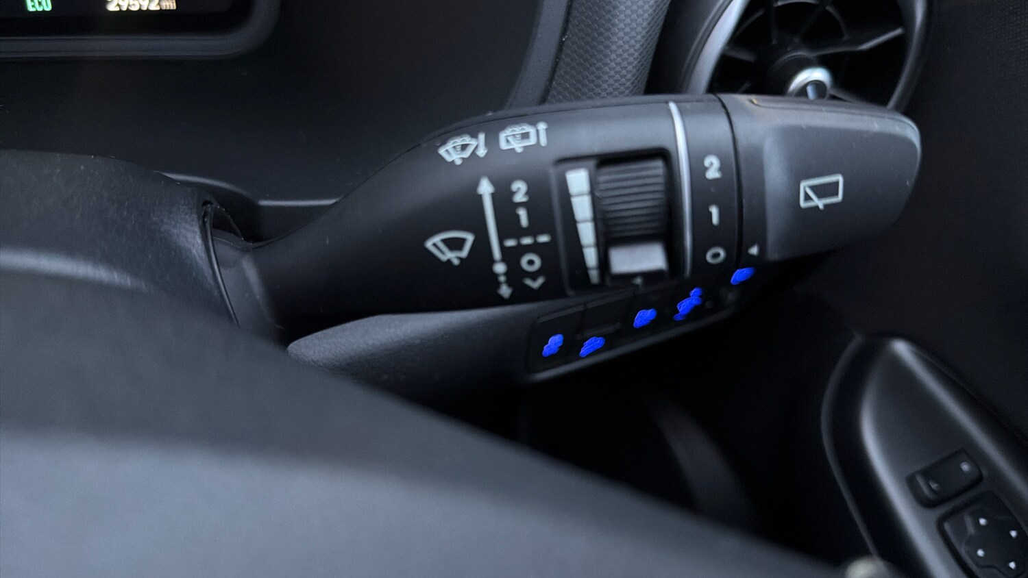 Used Hyundai KONA 2023 for sale - 77207378: Photo 32