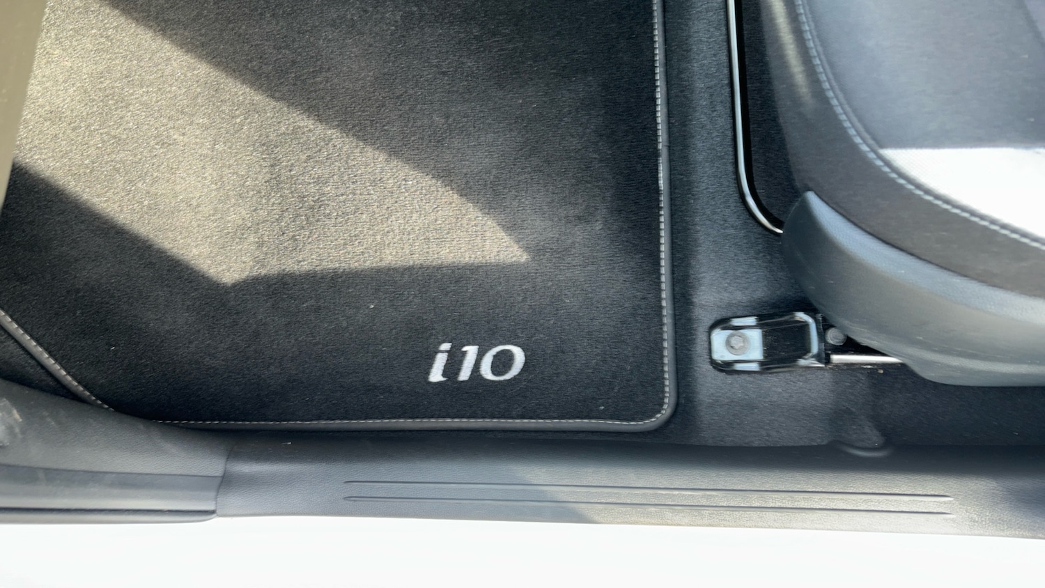 Used Hyundai i10 2023 for sale - 76253077: Photo 45