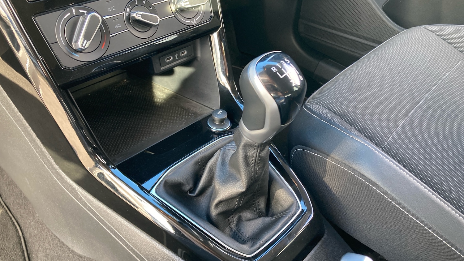 Used Volkswagen T-Cross 2023 for sale - 76322463: Photo 13