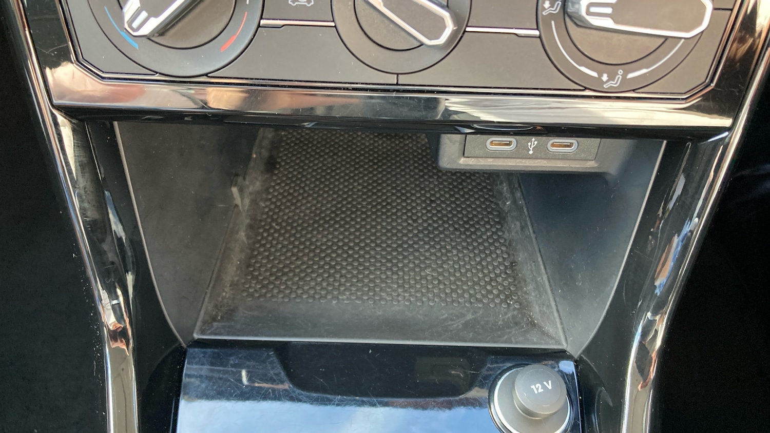 Used Volkswagen T-Cross 2023 for sale - 76322463: Photo 44