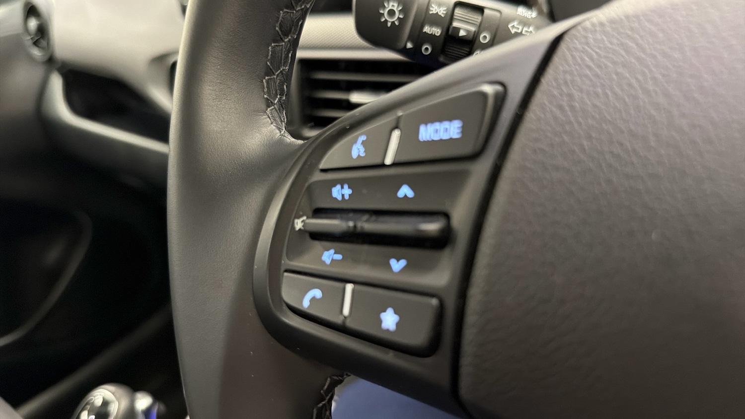 Used Hyundai i10 2023 for sale - 77760491: Photo 21