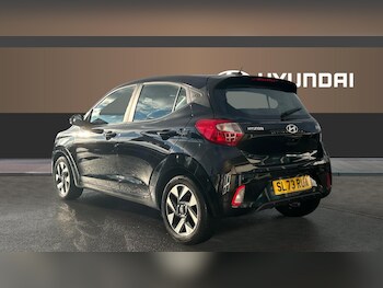 Used Hyundai i10 2023 for sale - 77519715: Photo