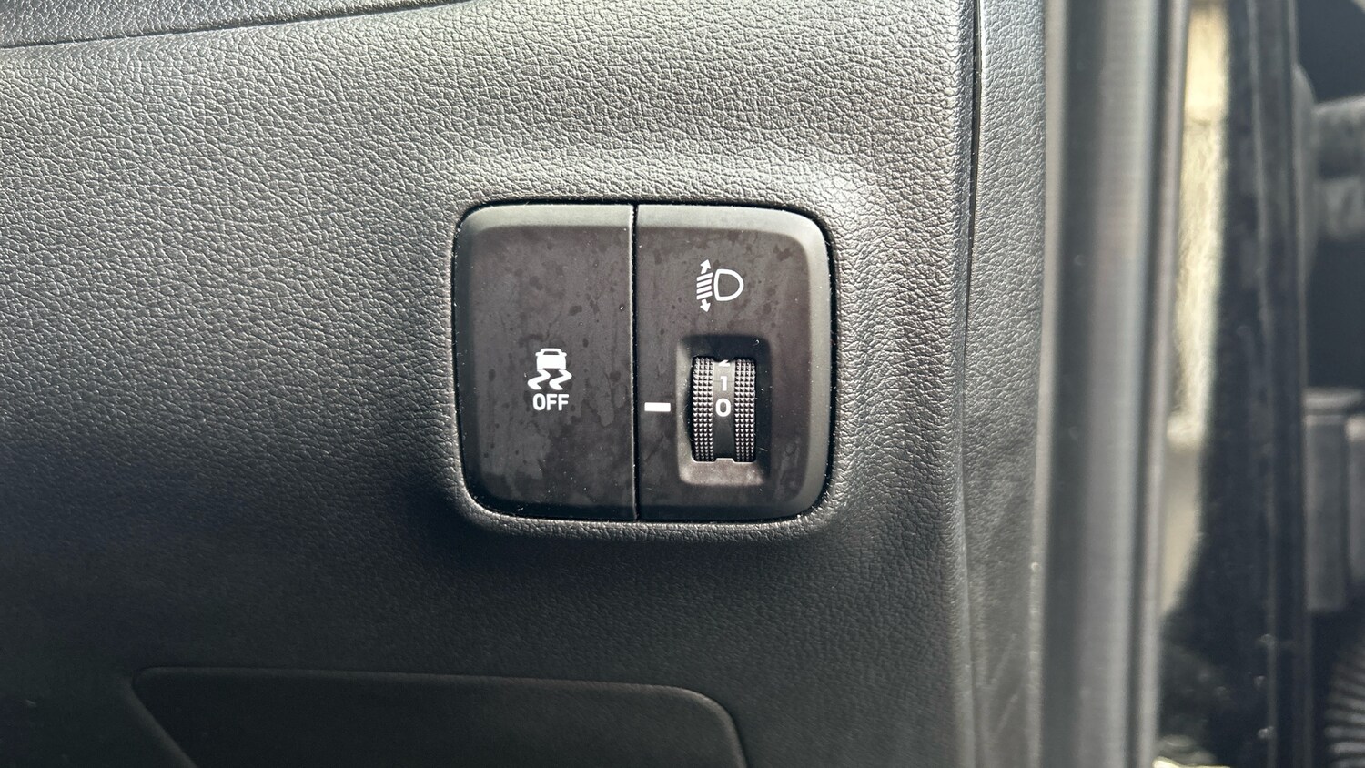 Used Hyundai i10 2023 for sale - 77519715: Photo 33