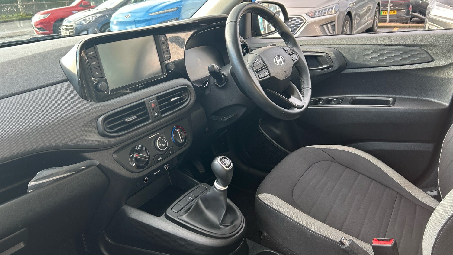 Used Hyundai i10 2023 for sale - 77519715: Photo 9