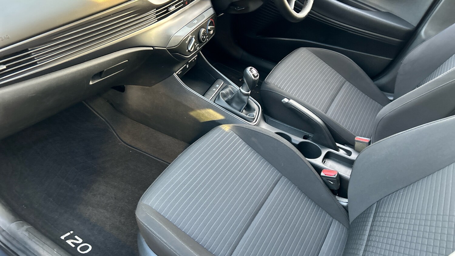 Used Hyundai i20 2023 for sale - 77616631: Photo 9