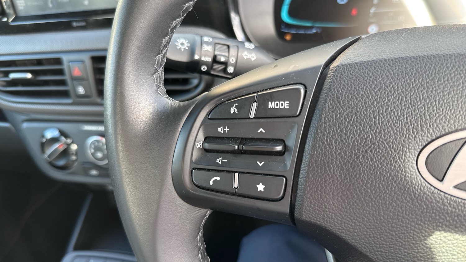 Used Hyundai i10 2024 for sale - 76354928: Photo 22