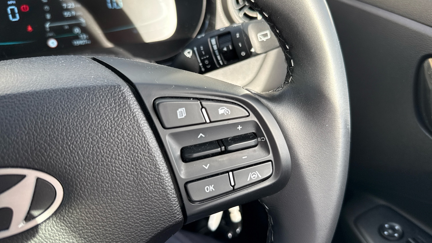 Used Hyundai i10 2024 for sale - 76354928: Photo 23