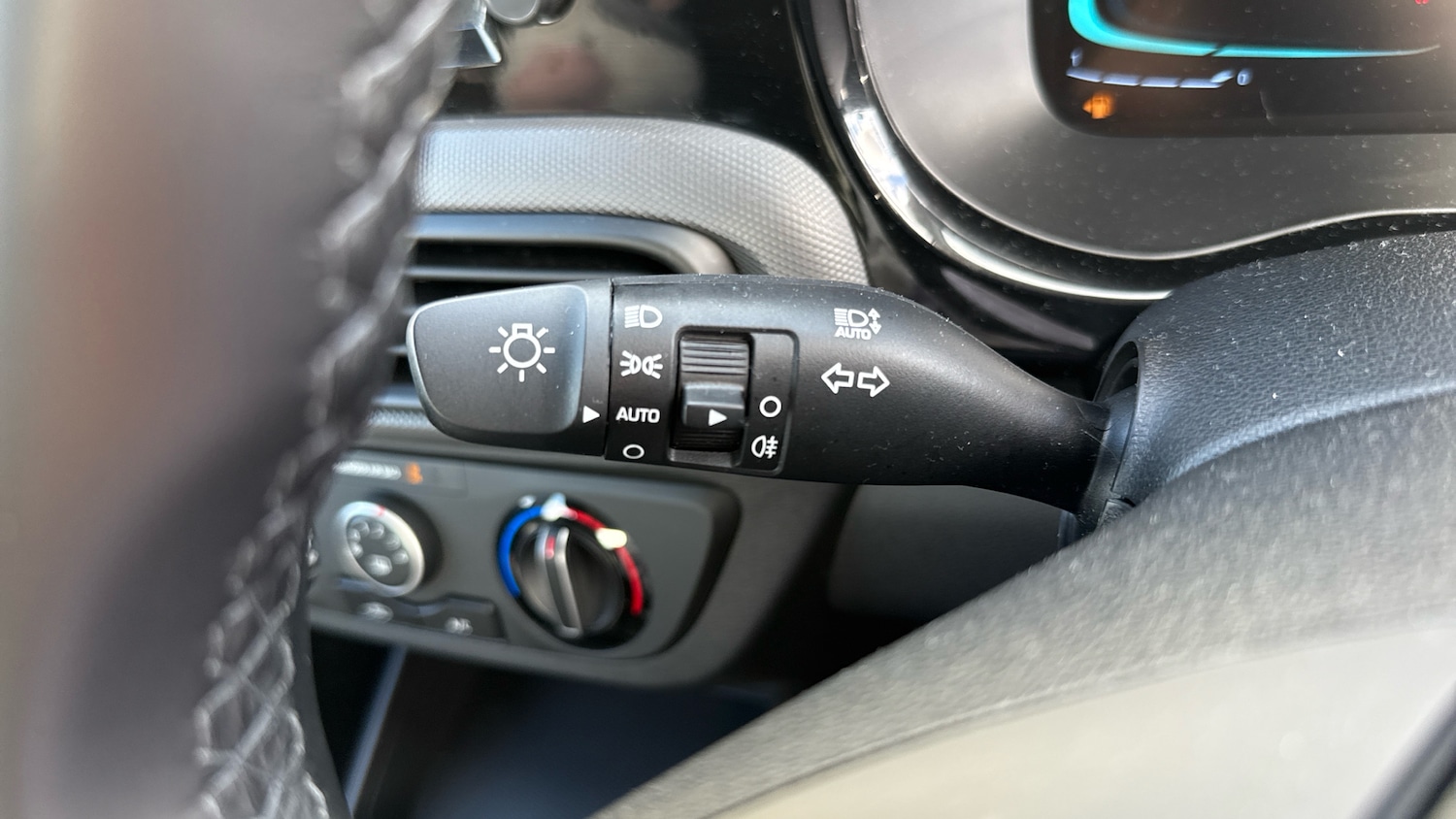 Used Hyundai i10 2024 for sale - 76354928: Photo 25