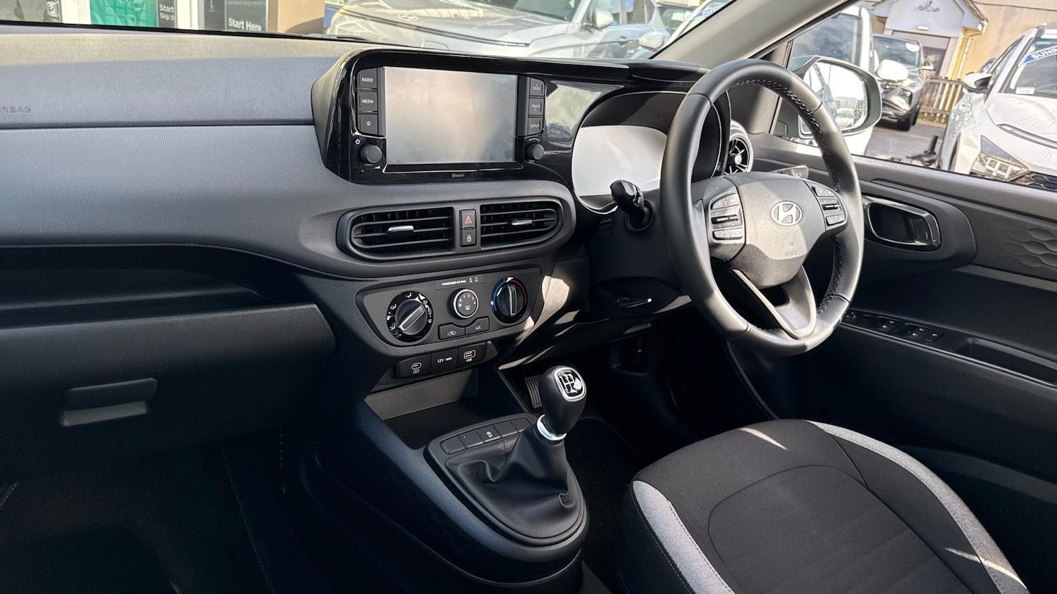 Used Hyundai i10 2024 for sale - 76354928: Photo 9