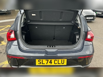 Used Hyundai i20 2024 for sale - 78951279: Photo