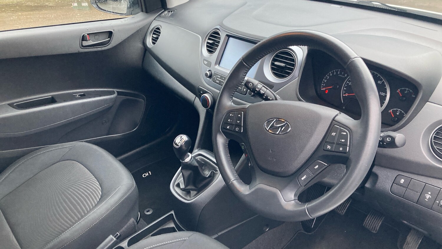 Used Hyundai i10 2019 for sale - 77643636: Photo 11