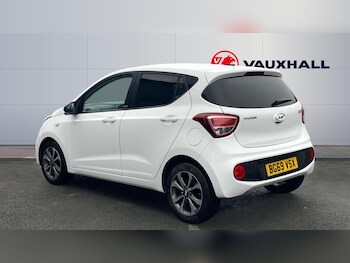 Used Hyundai i10 2019 for sale - 77643636: Photo