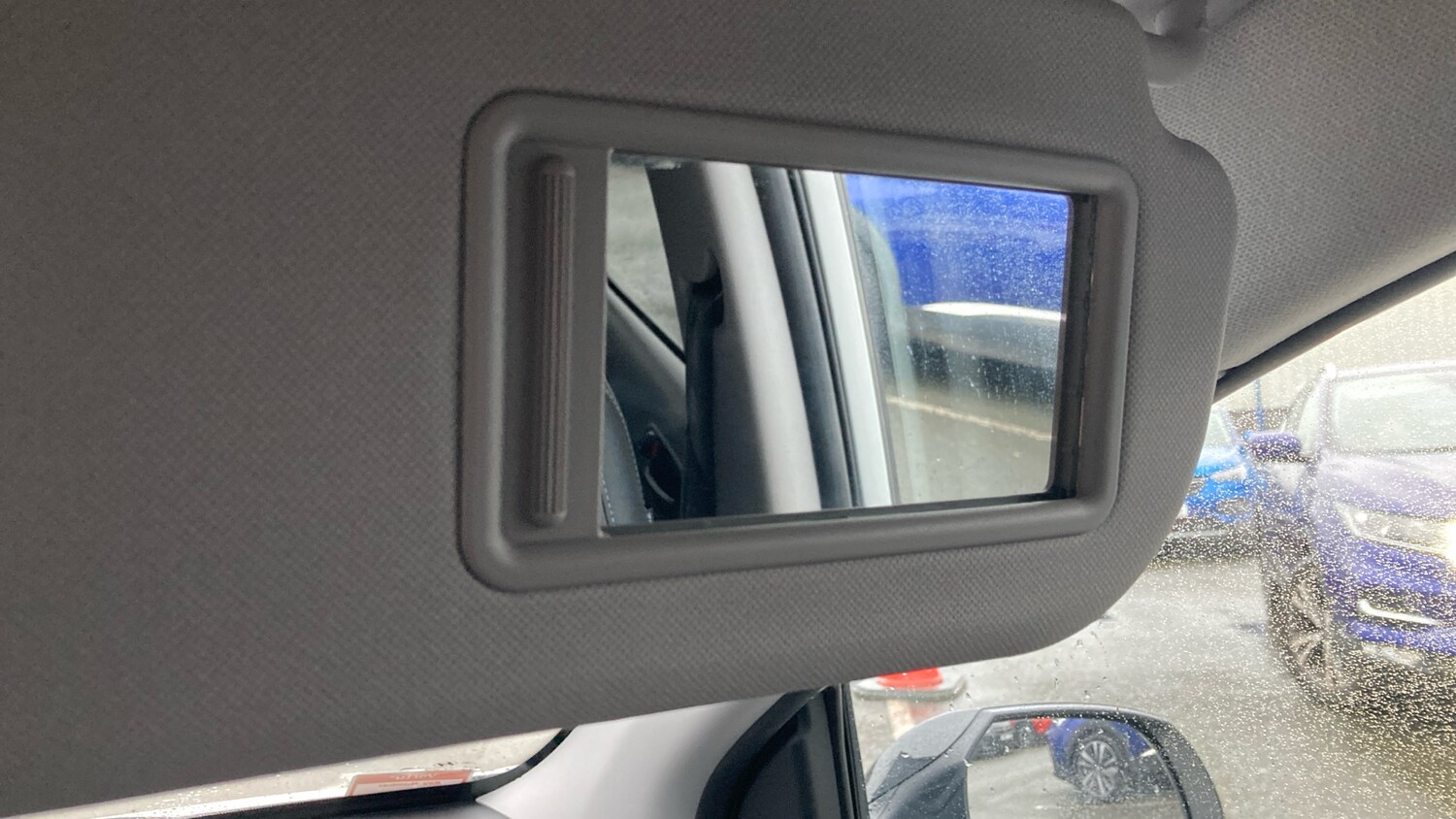 Used Hyundai i10 2019 for sale - 77643636: Photo 32