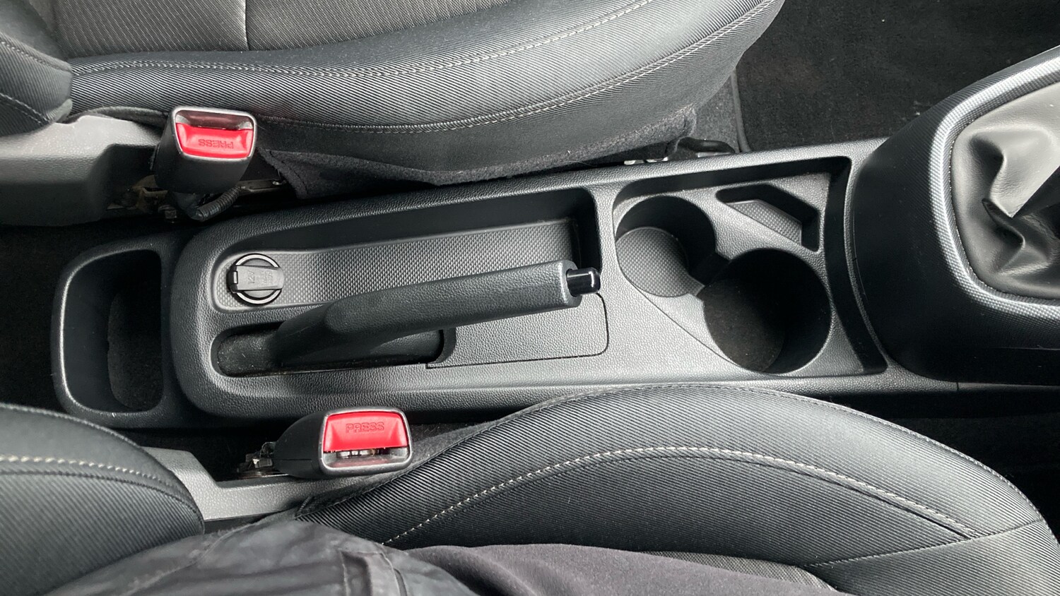 Used Hyundai i10 2019 for sale - 77643636: Photo 35