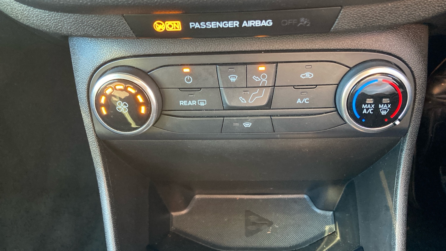 Used Ford Fiesta 2018 for sale - 76322461: Photo 24