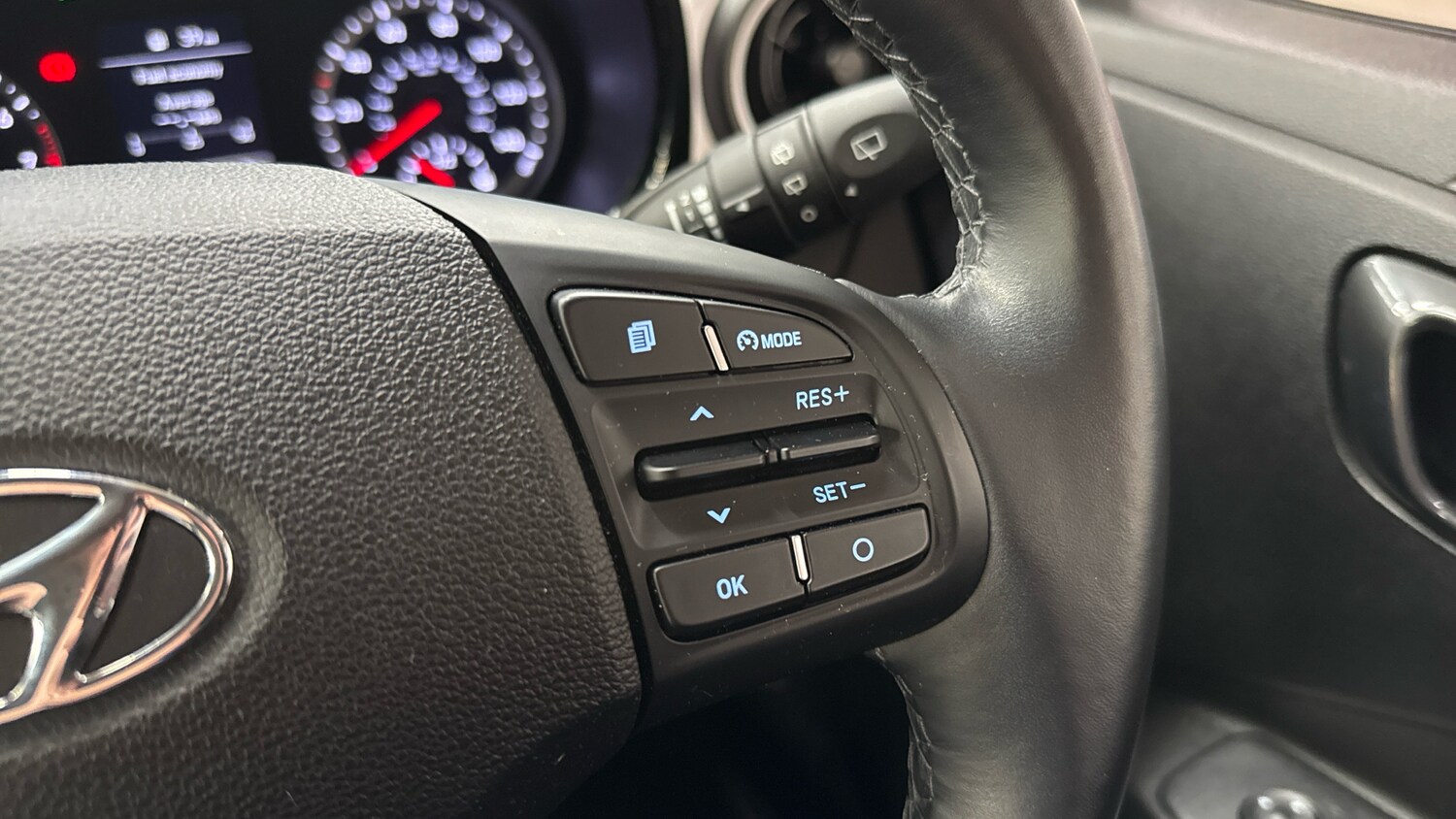 Used Hyundai i10 2023 for sale - 77962180: Photo 22
